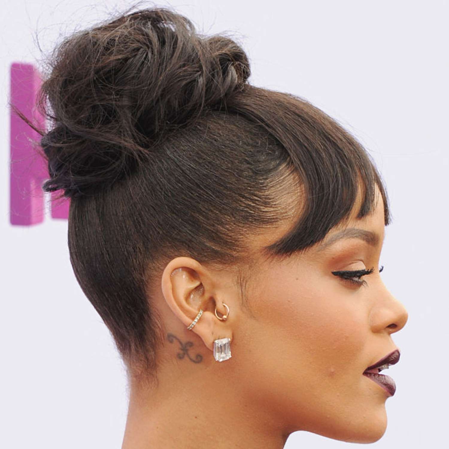 Behind Ear Tattoos: Ultimate Style Guide