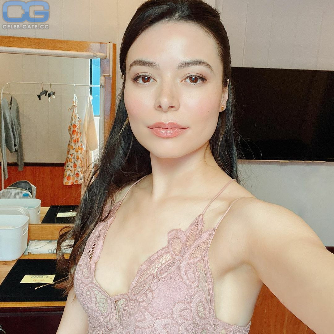 Miranda Cosgrove Leaked